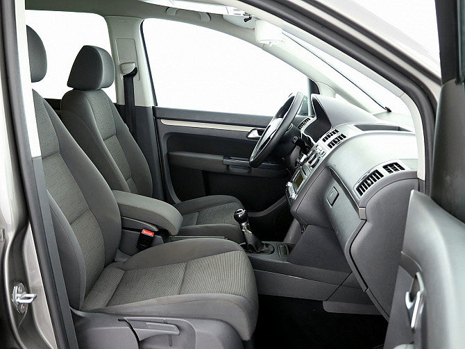 Volkswagen Touran Comfortline Facelift 1.9 TDI 66kW Таллин - изображение 6