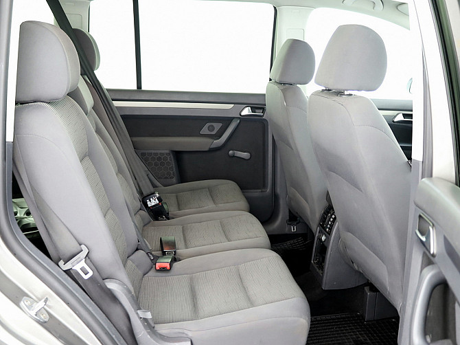 Volkswagen Touran Comfortline Facelift 1.9 TDI 66kW Таллин - изображение 7