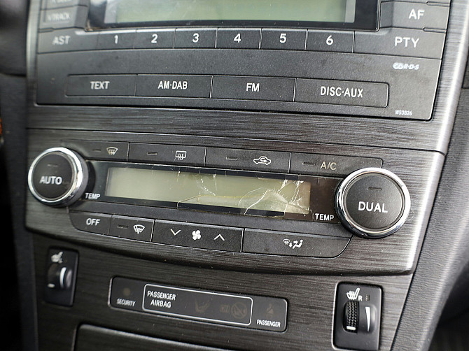 Toyota Avensis Linea Sol 2.2 D-CAT 130kW Tallina - foto 8