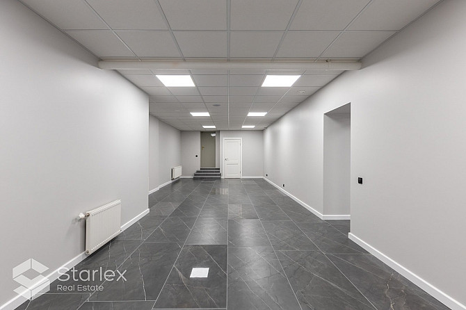 Pārdod 2 salonus par vienu cenu. Telpas atrodas Brīvības ielā 103. Jūgenstila ēka celta Rīga - foto 6