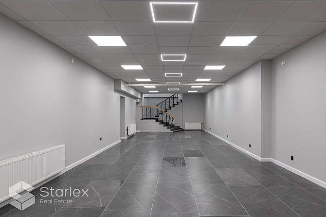 Pārdod 2 salonus par vienu cenu. Telpas atrodas Brīvības ielā 103. Jūgenstila ēka celta Rīga - foto 2