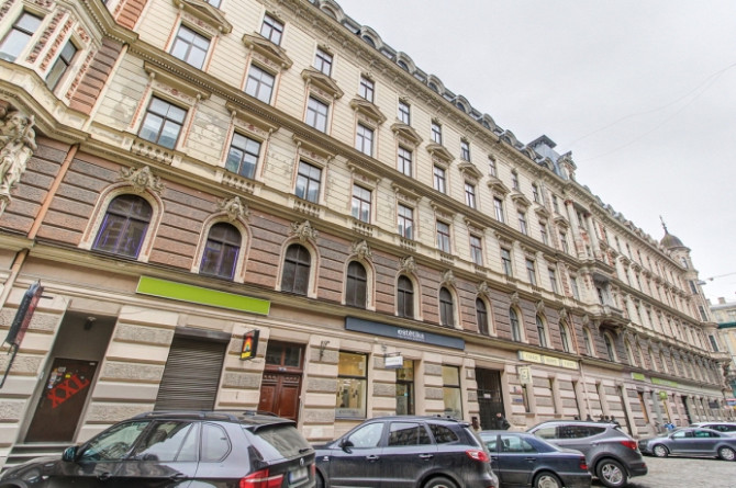 Iznomā frizētavai/skaistumkopšanas salonam piemērotas komercplatības Rīgas centrā blakus Rīga - foto 9