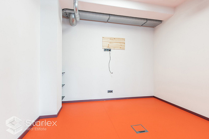 Iznomā biroju ar gleznainu skatu uz Daugavu. Kopējā platība 254 m2.Birojs izvietots ēkas Rīga - foto 9