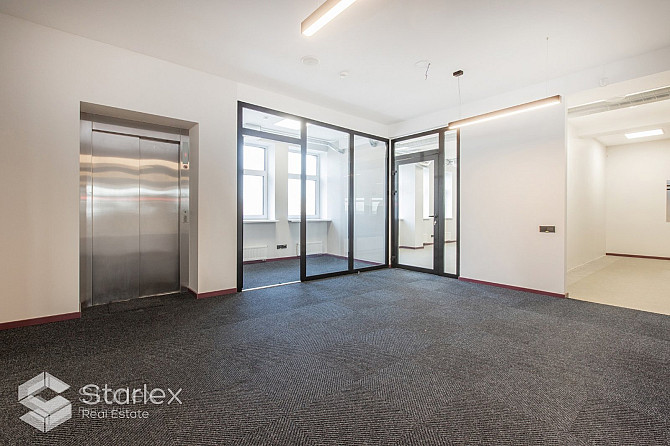 Iznomā biroju ar gleznainu skatu uz Daugavu. Kopējā platība 254 m2.Birojs izvietots ēkas Rīga - foto 8