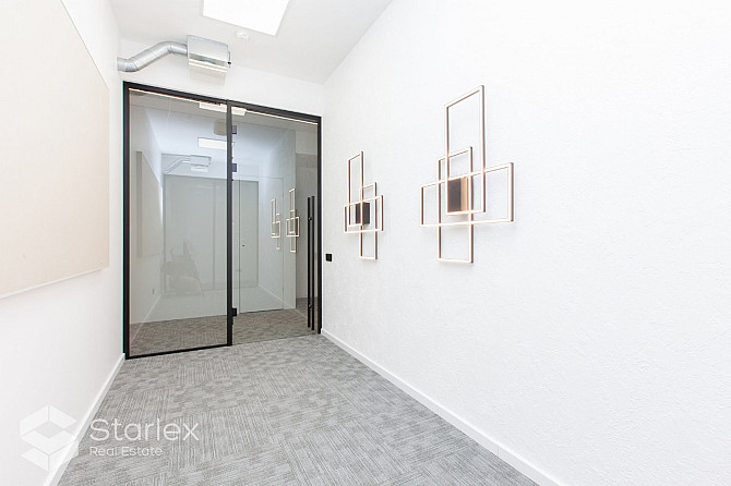 Gaumīgs birojs ar gleznainu skatu uz Daugavu. Kopējā platība 341 m2.Birojs izvietots ēkas Rīga - foto 19