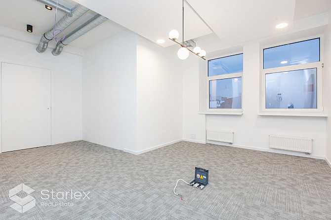 Gaumīgs birojs ar gleznainu skatu uz Daugavu. Kopējā platība 341 m2.Birojs izvietots ēkas Rīga - foto 6