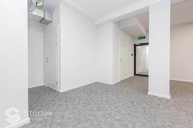 Riverside Offices - svaigi renovēta biroju ēka Daugavas krastā.Pieejams atvērta plānojuma Rīga - foto 20