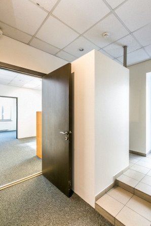 Iznomā biroja telpas prestižā vietā Vecrīgā, Audēju ielā 8.








Ēka celta 1790. gadā, arhitekts  Рига - изображение 7