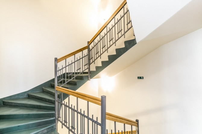 Iznomā biroja telpas prestižā vietā Vecrīgā, Audēju ielā 8.








Ēka celta 1790. gadā, arhitekts  Рига - изображение 11