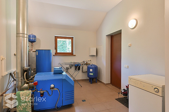 Privātmāja ar skaistu, iekoptu, ainavisku teritoriju. Piedāvājumā uz pirkšanu plaša Rīgas rajons - foto 6