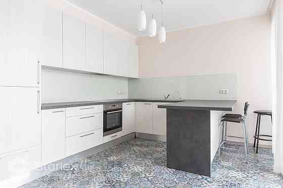 Просторные и функциональные дома с балконом, террасой и навесом для машины.Вы Малпилская вол.