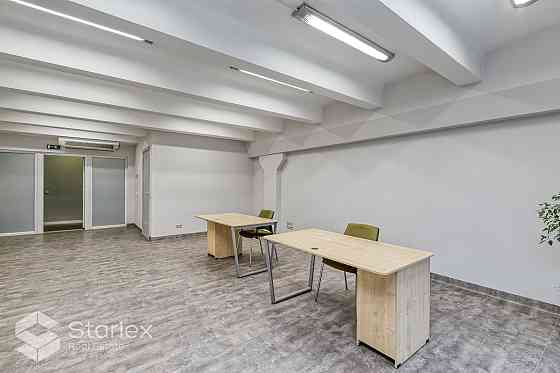 Tiek piedāvātas uz nomu modernas telpas "Krasta biroji" biroju ēkā, Mazā krasta ielā 83.
Moderns bir Rīga