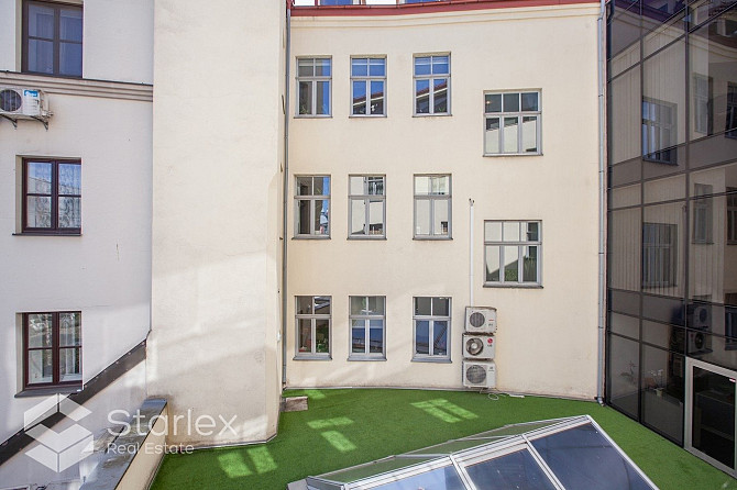 Iznomā biroja telpas prestižā vietā Vecrīgā, Audēju ielā 8 (pie T/C ''Galerija Centrs'').
Ēka celta  Рига - изображение 14