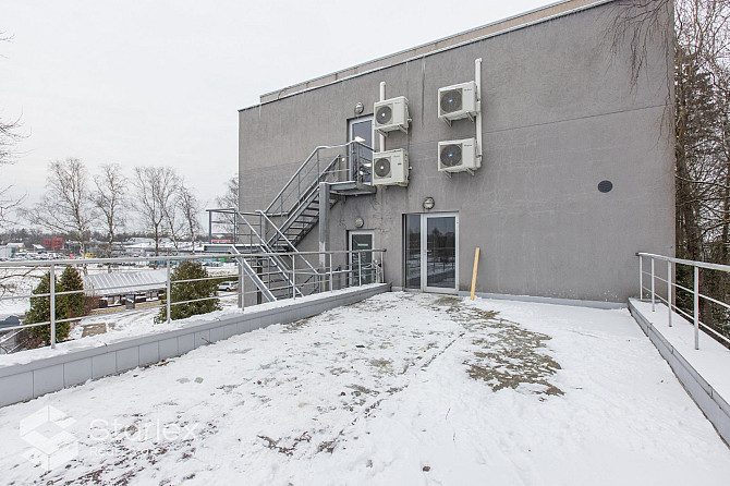 Iznomā biroju divos līmeņos ar plašu privāto terasi Mārupē.  Kopēja platība 482 m2  Birojs Mālpils pagasts - foto 16