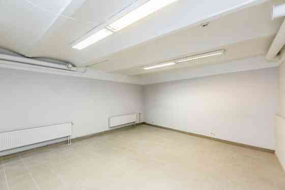 Сдается в аренду помещение под мастерскую/офис в центре Риги рядом с Новым Рига