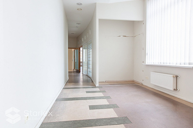 Iznomā kvalitatīvas telpas renovētā ēkā  Abulas Biznesa Centrā.
Biroji atrodas blakus Brasas Rīga - foto 16