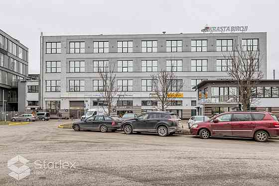 Tiek piedāvātas uz nomu modernas telpas "Krasta biroji" biroju ēkā, Mazā krasta ielā 83.
Moderns bir Рига