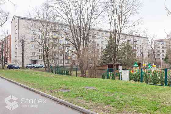 Квартира-студия. Стильная и стильная однокомнатная квартира на пятом этаже с Rīga