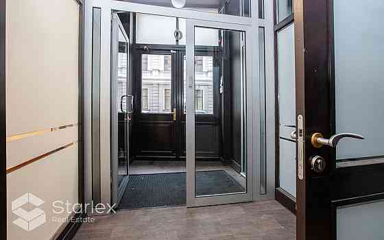 Pārdod autonomu ēku Jēkaba ielā 3/5, (blakus Doma laukumam).
Īpašums uz doto brīdi ir atbrīvots no n Rīga