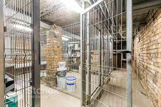 Iznomā komercplatības Rīgas centrā, Brīvības ielā 161!
Fasādes ēka, 1. stāvs, 2 plašas vitrīnas, iee Rīga