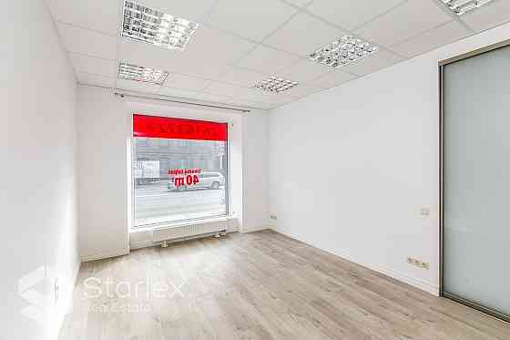 Iznomā komercplatības Rīgas centrā, Brīvības ielā 161!
Fasādes ēka, 1. stāvs, 2 plašas vitrīnas, iee Rīga