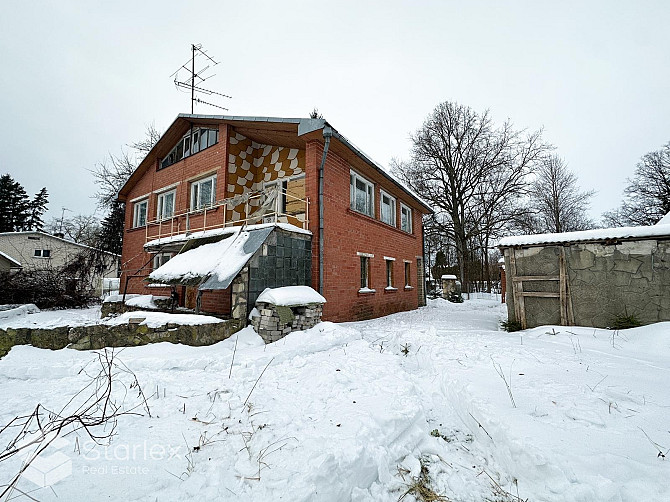 Piedāvājumā unikāla un arhitektoniski izteiksmīga sarkano ķieģeļu māja ar kopējo platību Ogre un novads - foto 1