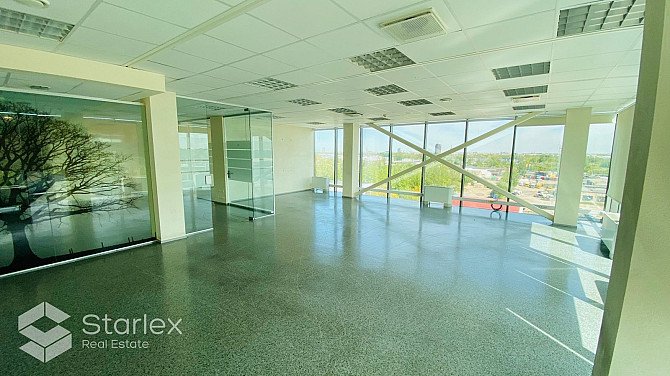 Gaišas, modernas A klases biroja telpas.Augstas klases biroju ēka.Ēkā ir piespiedu Rīga - foto 4