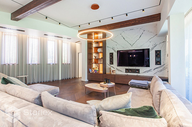 Māja ar baseinu Baltezerā. Arhitekts M.Ģelzis.
Pārdod izsmalcinātu, ekskluzīvu un ļoti Ādažu novads - foto 11