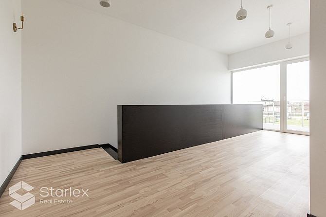 Pilna apdare - 4 istabu townhouse māja Mārupes vidū ar terasi un balkoniem, sava zaļā Mālpils pagasts - foto 9