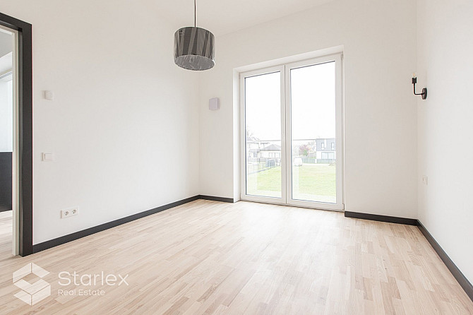 Pilna apdare - 4 istabu townhouse māja Mārupes vidū ar terasi un balkoniem, sava zaļā Mālpils pagasts - foto 17