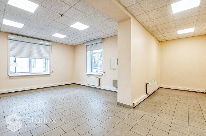 Iznomā daudzfunkcionālu autonomu ēku Ganību dambī - ielas malā. Piemērota tirdzniecībai/ Rīga - foto 7