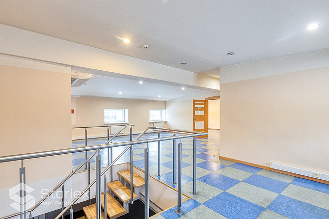 Iznomā daudzfunkcionālu autonomu ēku Ganību dambī - ielas malā. Piemērota tirdzniecībai/ Rīga - foto 16