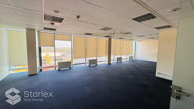 Biroja telpas ar panorāmas skatu uz Daugavu un Rīgu. Augstais stāvs.Augstas klases biroju ēka. Rīga - foto 2