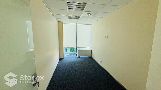 Biroja telpas ar panorāmas skatu uz Daugavu un Rīgu. Augstais stāvs.Augstas klases biroju ēka. Rīga - foto 4