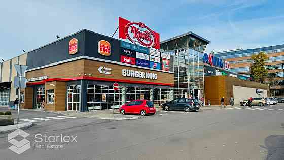 Просторное помещение в торговом центре. Удобный подъезд, большая парковка, рядом Rīga