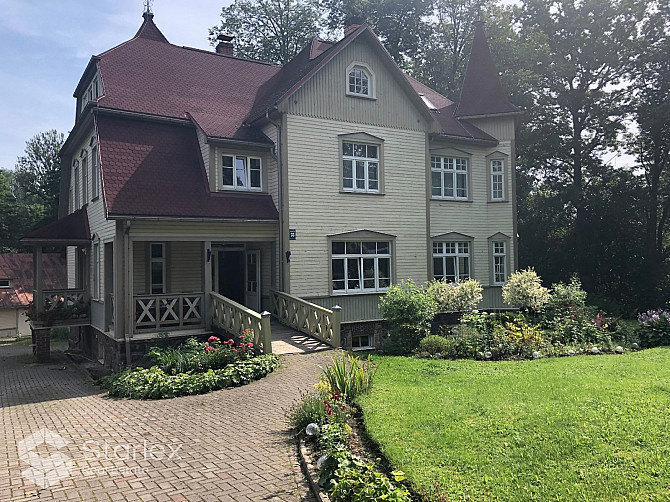 Недвижимость для проживания и создания прибыльного бизнеса в одном из Цесис и район - изображение 1