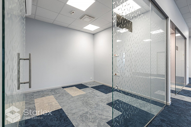 Birojs ar savu privāto terasi - 120 m2.Moderns biznesa komplekss, kas atrodas Pārdaugavā, Rīga - foto 8