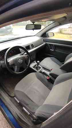 Pārdodu Opel Vectra 2.2d 2004g. Vajadzīgs motora remonts.Vai detaļām .Bez rūsas. T/a līdz 26.05.26. Rīga