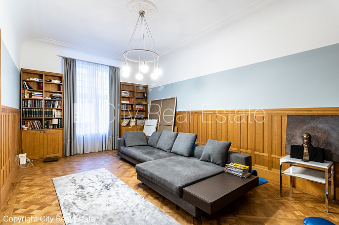 Fasādes māja, renovēta māja, slēgts pagalms, vieta automašīnai, ieeja no ielas un pagalma, Rīga - foto 20