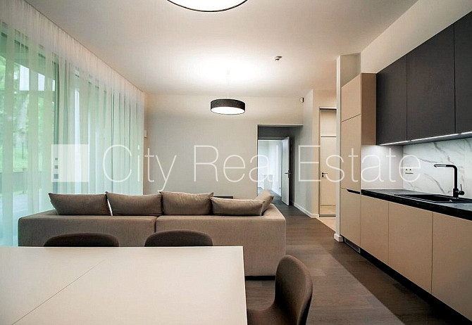 Jaunceltne, labiekārtota apzaļumota teritorija, bruģēts piebraucamais ceļš, teritorijas Jūrmala - foto 5