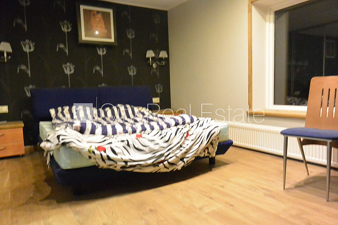 Zeme īpašumā, pagalma ēka, mainīts Jumta segums, ķieģeļu mūra sienas, labiekārtota Rīga - foto 16