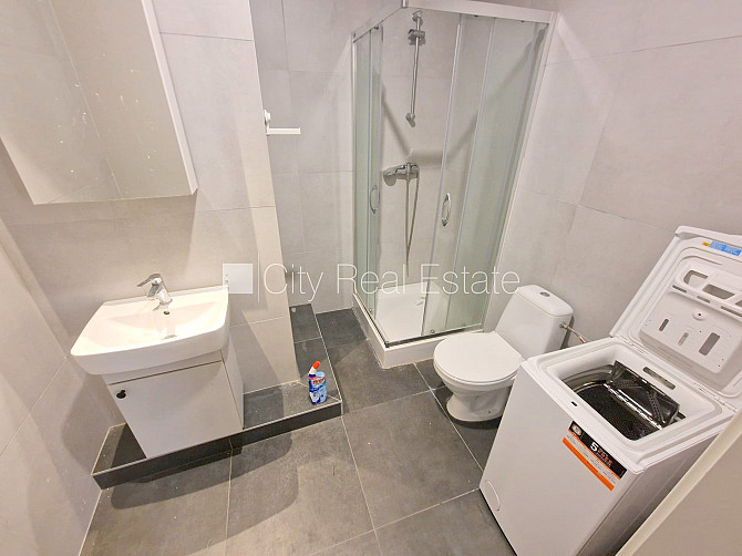 Pagalma ēka, renovēta māja, slēgts pagalms, ieeja no ielas un pagalma, logi vērsti uz pagalma Rīga - foto 9