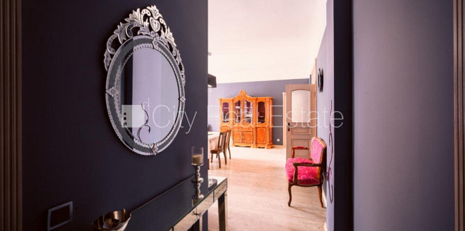 Pagalma ēka, ķieģeļu mūra sienas, fasāde ar dekoratīvo apmetumu, labiekārtots apzaļumots Rīga - foto 2