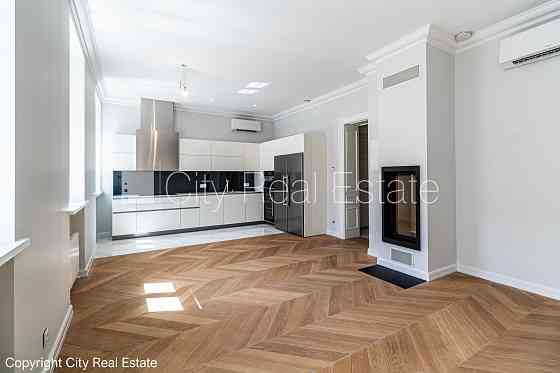 Новостройка, фасадный дом, благоустроенная озеленённая территория, место для Jūrmala