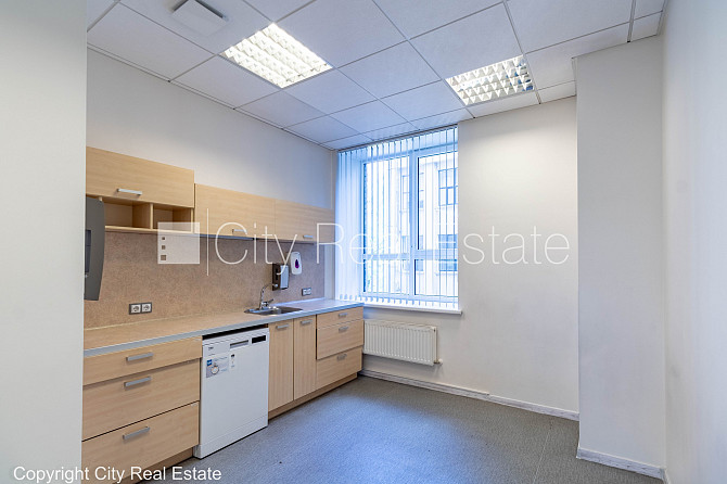 Fasādes māja, renovēta māja, viena kvadrātmetra apsaimniekošanas maksa mēnesī  1,6 EUR, Rīga - foto 9