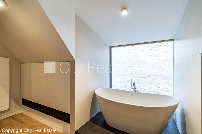 Jaunceltne, pagalma ēka, energo efektīva māja, ieeja no pagalma, puspagrabs, ir lifts, logi Rīga - foto 7