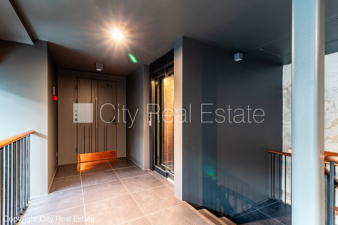 Jaunceltne, pagalma ēka, energo efektīva māja, ieeja no pagalma, puspagrabs, ir lifts, logi Rīga - foto 15