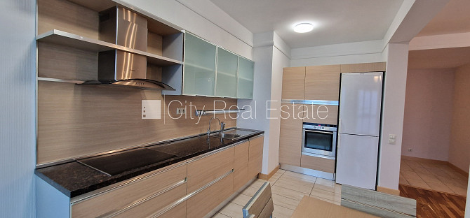 Pagalma māja, slēgts pagalms, logi vērsti mājas abās pusēs, istabas izolētas 2 gab., Rīga - foto 20