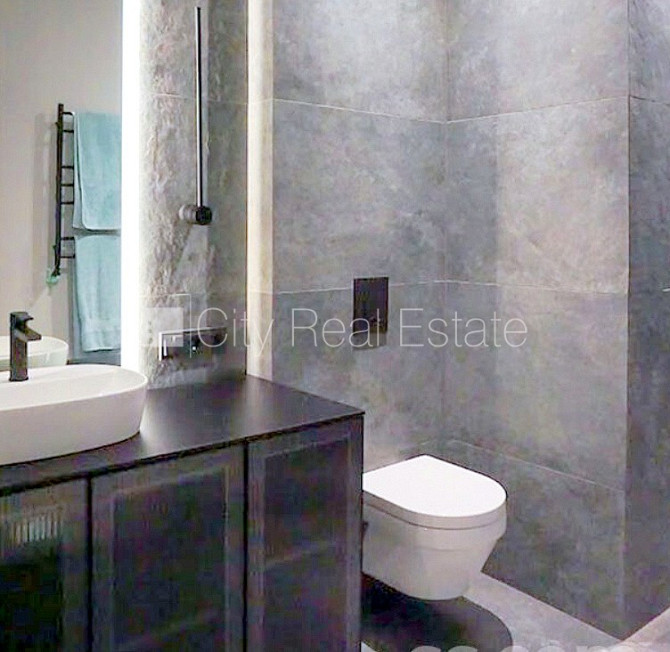 Fasādes māja, renovēta māja, teritorijas iebrauktuves vārti aprīkoti ar automatizētu Rīga - foto 9