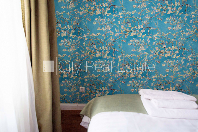 Fasādes māja, renovēta māja, nomainītas inženierkomunikācijas, labiekārtota apzaļumota Rīga - foto 16